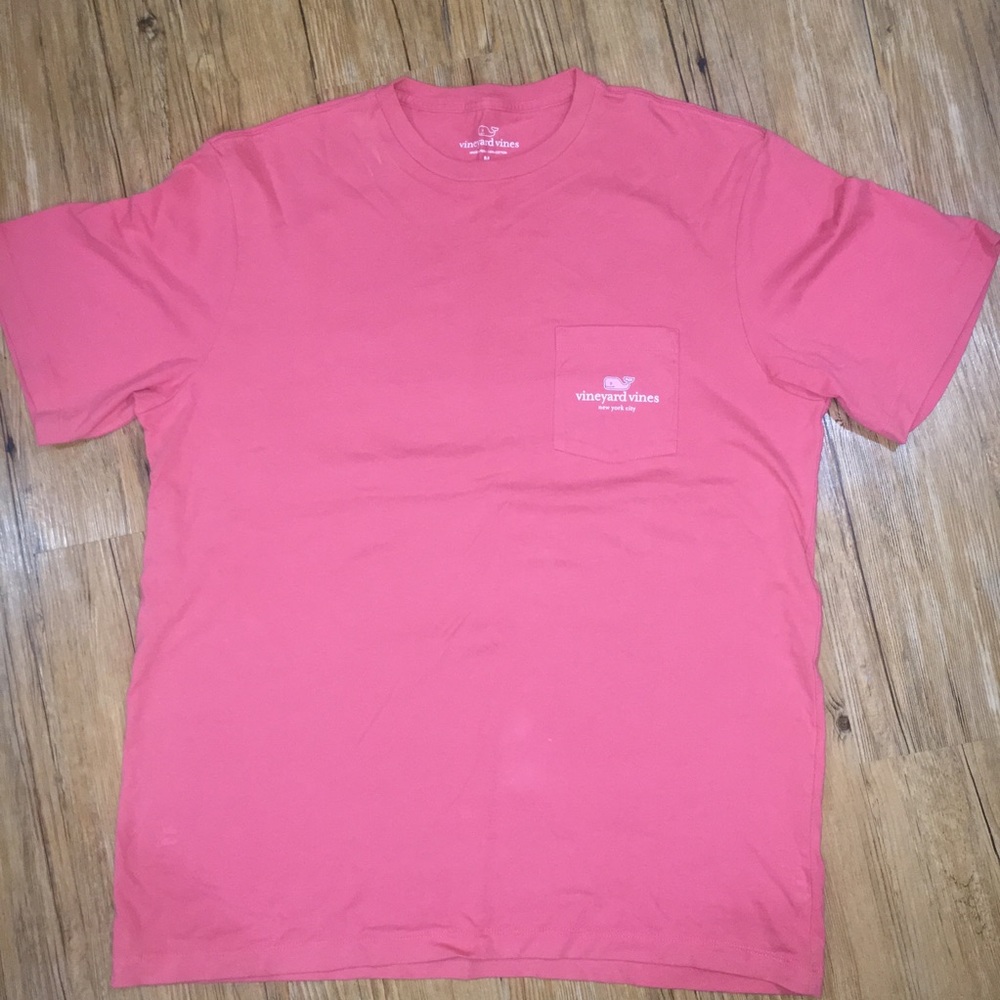 Pink Vineyard Vines T-shirt